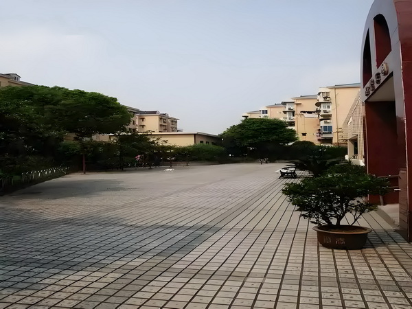 外地转深圳户口的条件最新政策_变态男躲女神床下，尺度生猛的日本电影！ 家宣网独传发淘梦行
